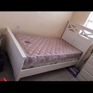 Furniture two twin beds......